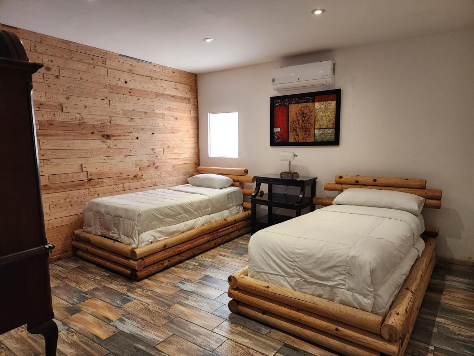The Royal Suite Tijuana Zewnętrze zdjęcie